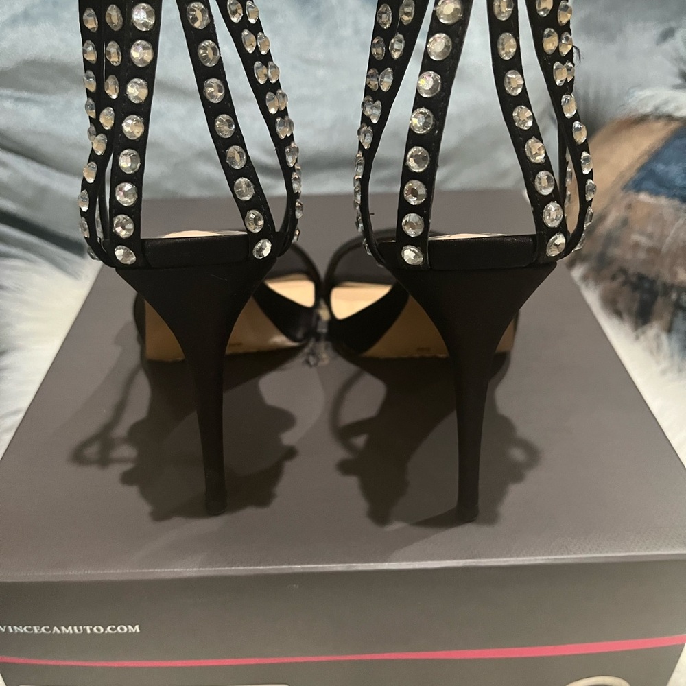 Vince Camuto VC-Daphery black satin heels ( New in Box)